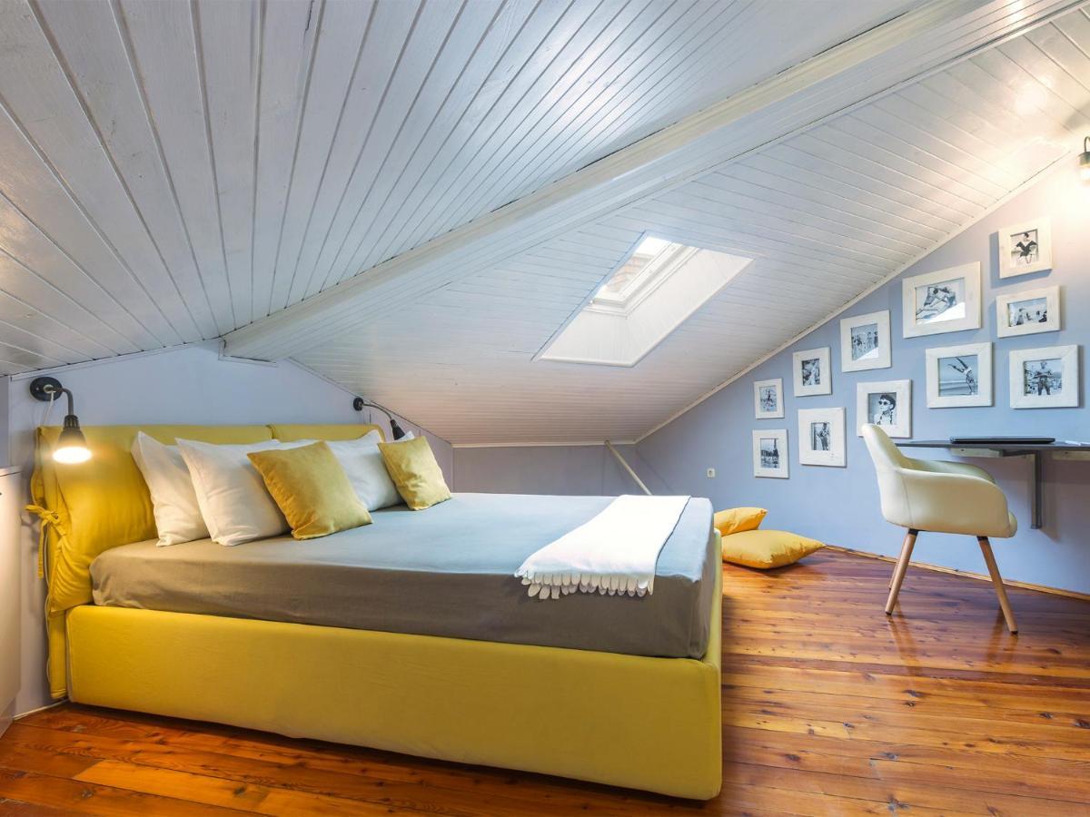 Relaxed Attic In The Old Town Apartman *