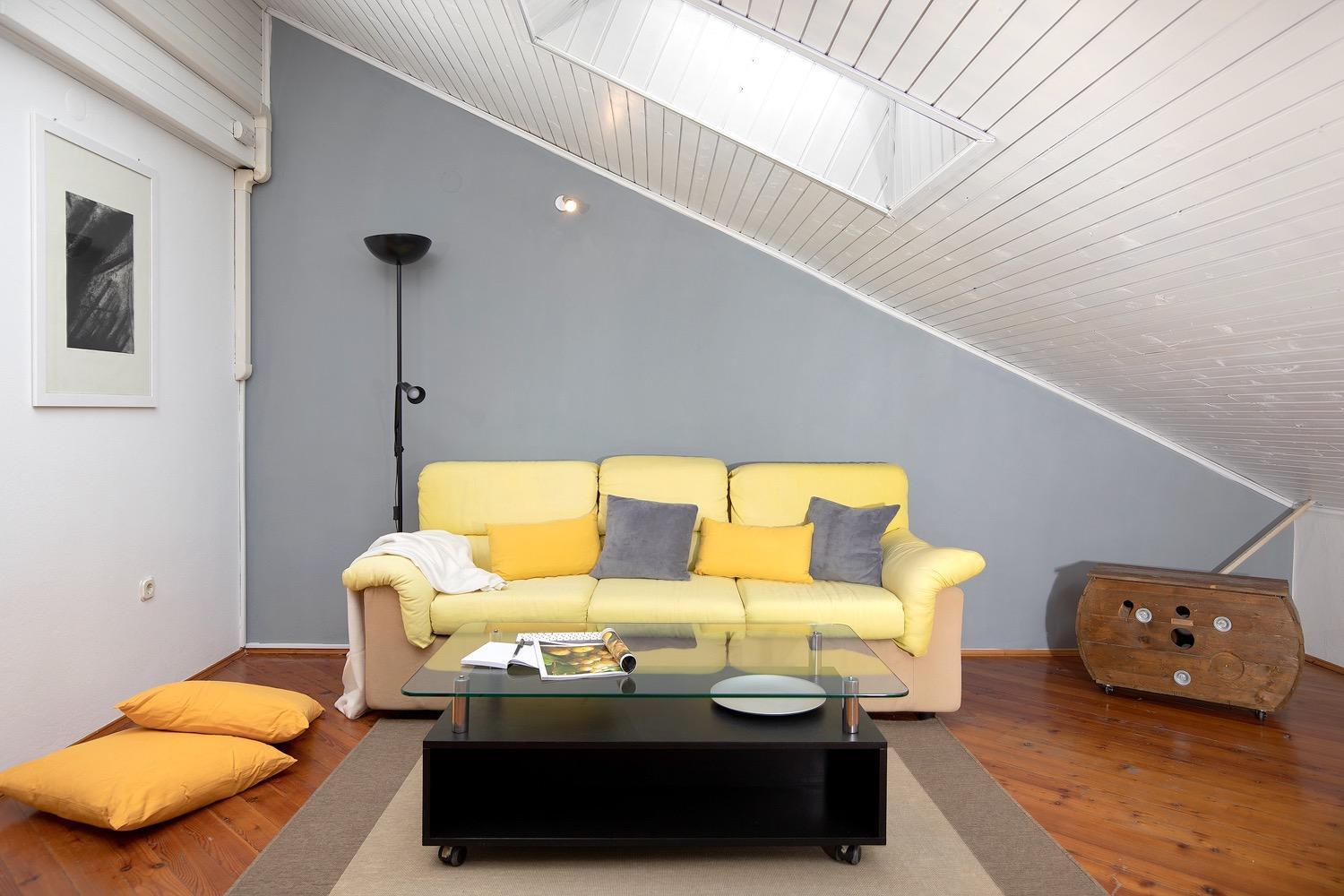 Relaxed Attic In The Old Town *